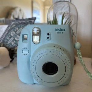 Instax mini 8 camera